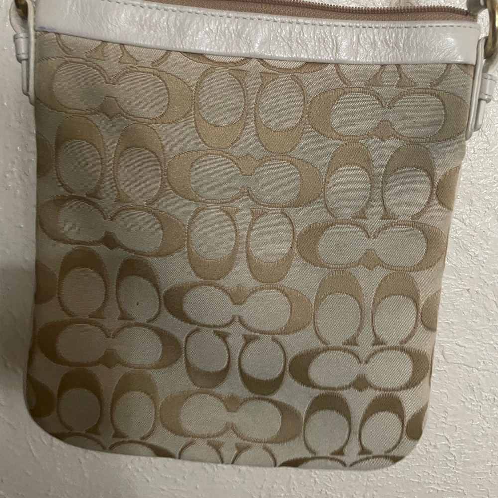 Used Coach Bag - Picture 2 of 3